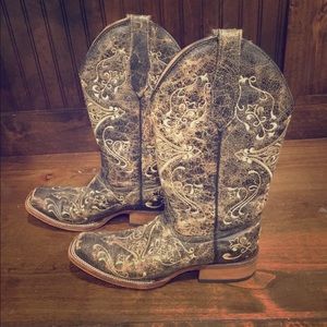 Cowboy boots